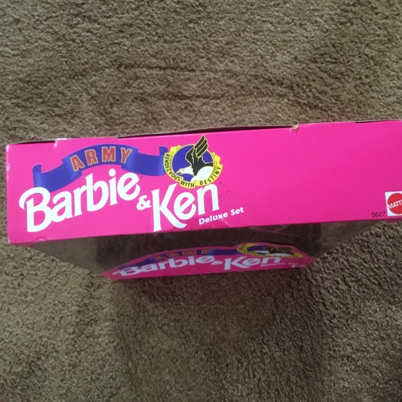 Barbie & Ken Dolls Special Edition Deluxe set U.S.Army African Americans 1992 - Picture 7 of 10